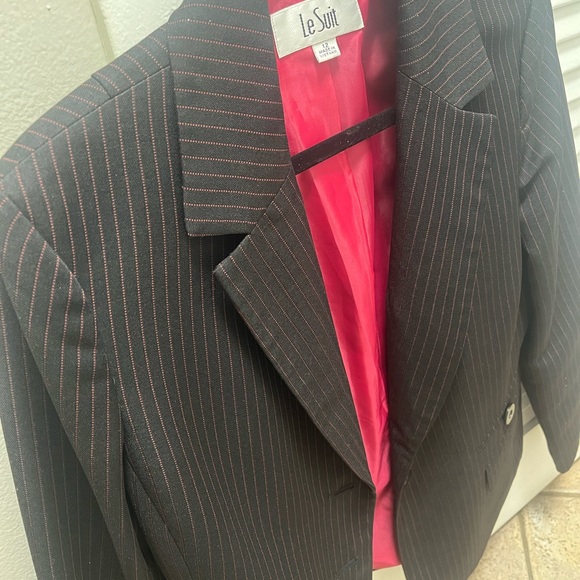 Le Suit Jackets & Blazers - Le Suit Black Pinstripe Blazer with Pink Lining